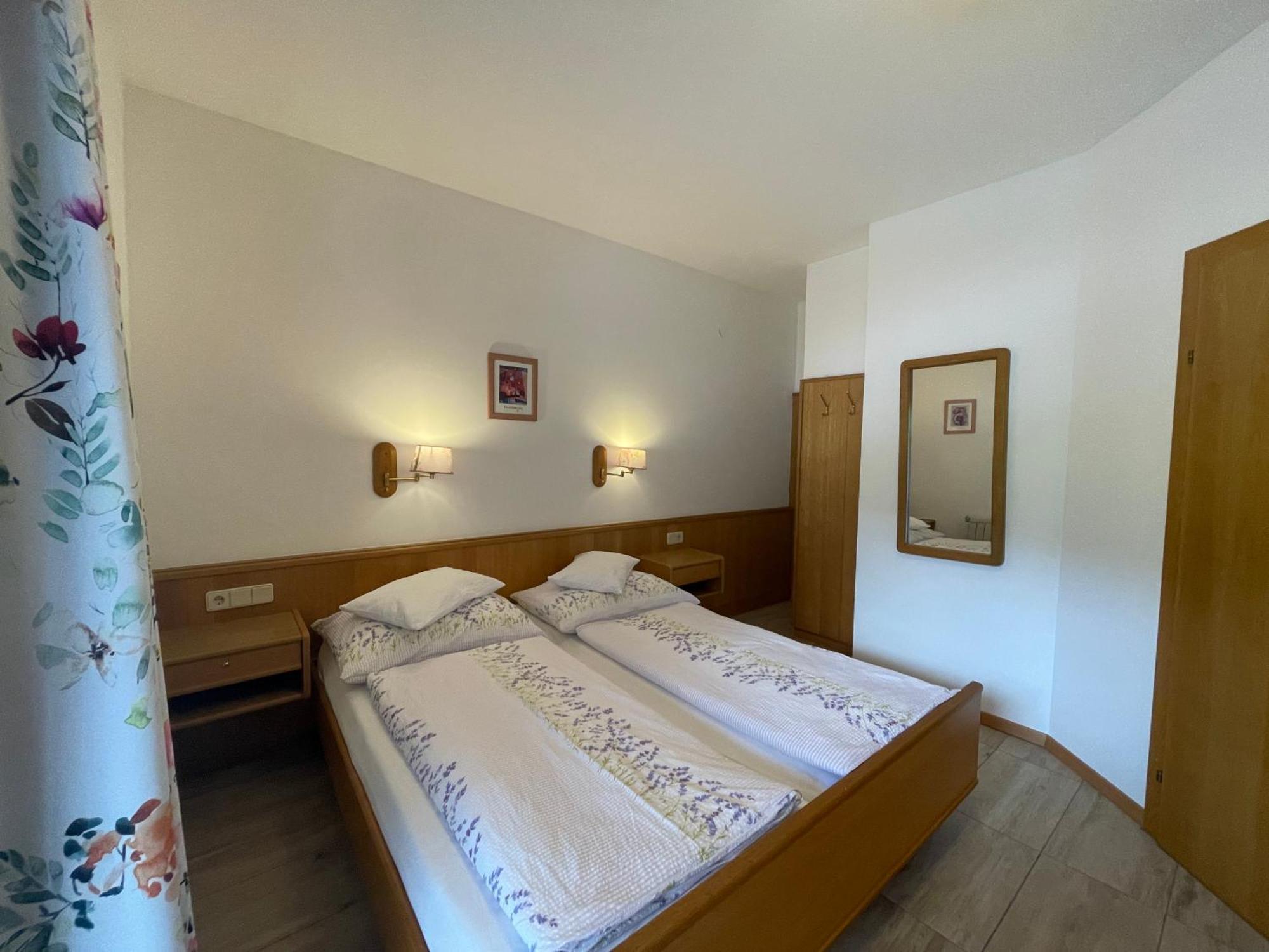 Restaurant-Pension Dorfwirt Bad Kleinkirchheim Εξωτερικό φωτογραφία