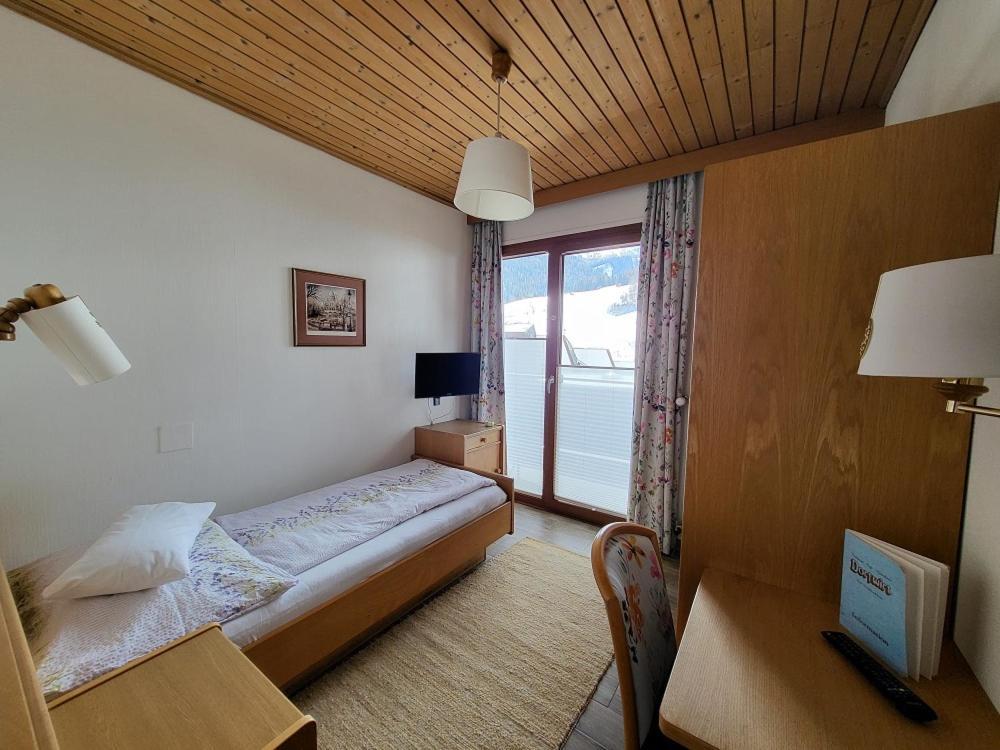 Restaurant-Pension Dorfwirt Bad Kleinkirchheim Εξωτερικό φωτογραφία