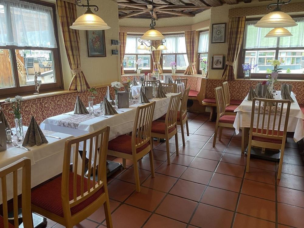 Restaurant-Pension Dorfwirt Bad Kleinkirchheim Εξωτερικό φωτογραφία