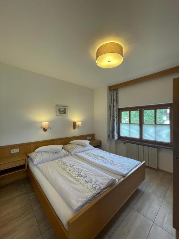 Restaurant-Pension Dorfwirt Bad Kleinkirchheim Εξωτερικό φωτογραφία