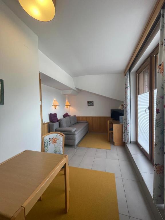 Restaurant-Pension Dorfwirt Bad Kleinkirchheim Εξωτερικό φωτογραφία